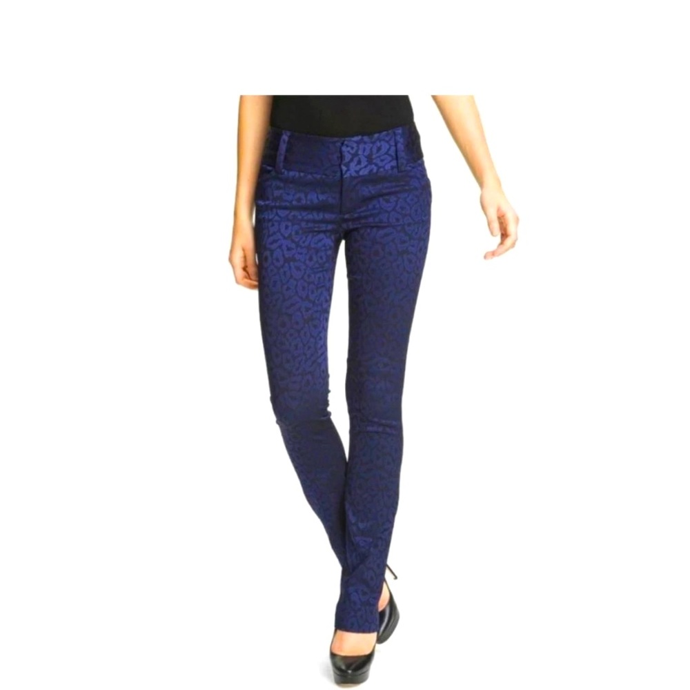 Alice + Olivia Andrew Blue Leopard
Print Pants